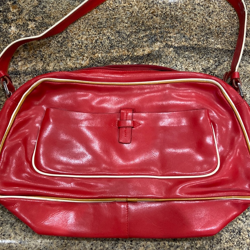 Super cool and Mod Francescobiasia bag!🍅